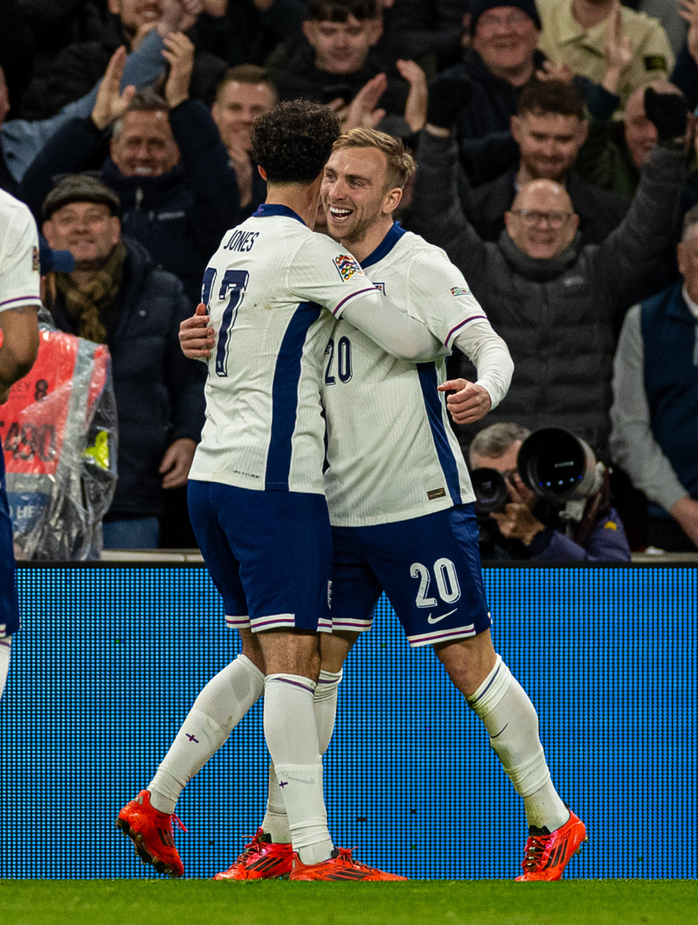 DB电竞官网登录-包含爱尔兰憾负芬兰:欧国联比赛精彩瞬间的词条